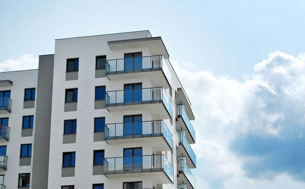 Bełchatów zaskakuje na rynku mieszkań w 2025. Czy to czas na sprzedaż czy inwestycję?