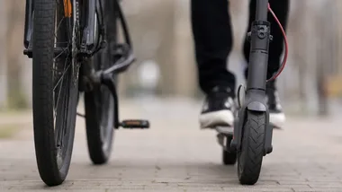 Bełchatów rozdaje upominki za podróż bez samochodu. Ruszył tydzień mobilności