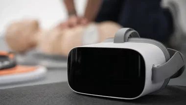 Delfiny, rekiny i pierwsza pomoc. Nietypowe spotkanie w Bełchatowie