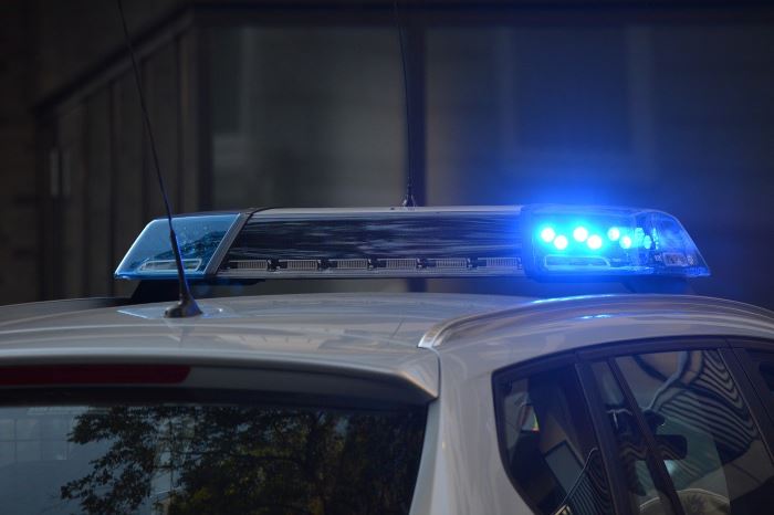 Policja Bełchatów: Kolejni kierowcy stracili prawa jazdy po tym jak na drodze z ograniczeniem prędkości do 50 km/h pędzili ponad 100 km/h