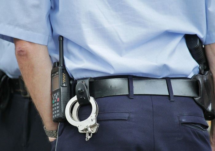 Policja Bełchatów: Stopnie alarmowe BRAVO i CHARLIE–CRP na terenie całego kraju wciąż obowiązują