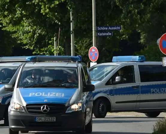 Tragiczny wypadek w Mierzynowie: Policja apeluje o ostrożność na K-74