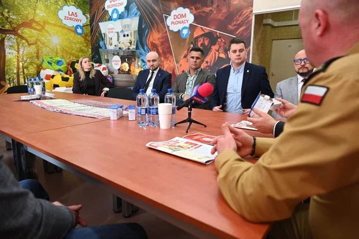 Autonomiczne czujki trafią do 42 domostw – wsparcie dla osób starszych i samotnych