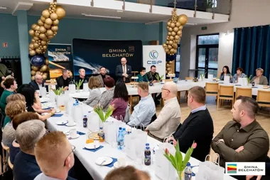 Sołtysi z gminy Bełchatów świętowali w Emilinie – rozmowy o planach i upominki