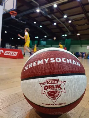 Młodzi koszykarze z regionu zagrali w Bełchatowie o wojewódzkie medale