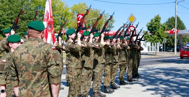 Hołd pod pomnikiem Piłsudskiego. Bełchatowianie uczcili bohaterów Bitwy Warszawskiej