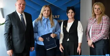 Dwa mikrobusy pomogą osobom z niepełnosprawnościami dotrzeć do placówek
