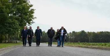 Prawie 1,7 mln zł na drogi w gminie Rusiec. Jest nowy chodnik
