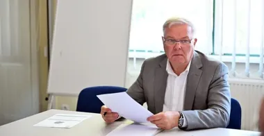 Upał sięga 39 stopni. W Bełchatowie zebrali służby przed trudnym weekendem