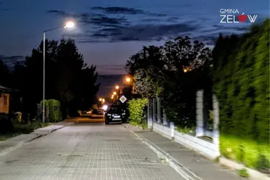 Nowe latarnie na Leśnych Działach. Koniec z ciemnymi ulicami w Zelowie